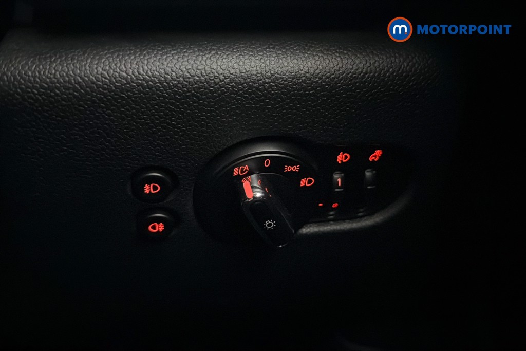 Mini Hatchback Cooper Classic Manual Petrol Hatchback - Stock Number (1627557) - 18th supplementary image