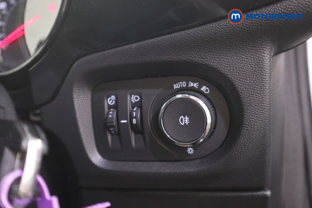 Vauxhall Corsa Design Manual Petrol Hatchback - Stock Number (1627965) - 11th supplementary image