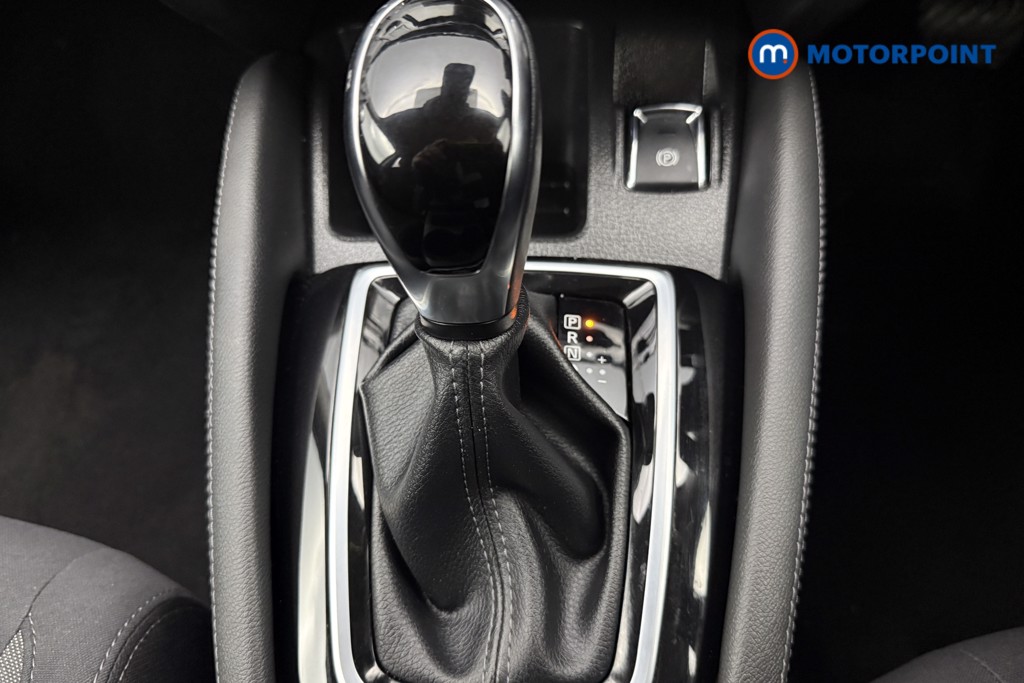 Nissan Qashqai Acenta Premium Automatic Petrol SUV - Stock Number (1628077) - 7th supplementary image