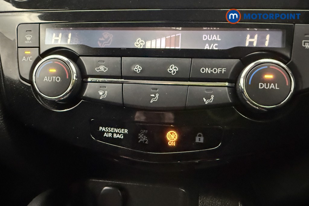 Nissan Qashqai Acenta Premium Automatic Petrol SUV - Stock Number (1628077) - 16th supplementary image