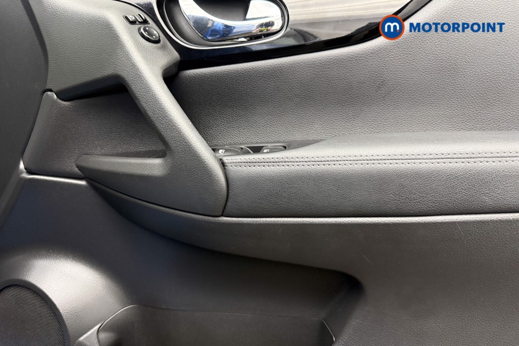 Nissan Qashqai Acenta Premium Automatic Petrol SUV - Stock Number (1628077) - 18th supplementary image