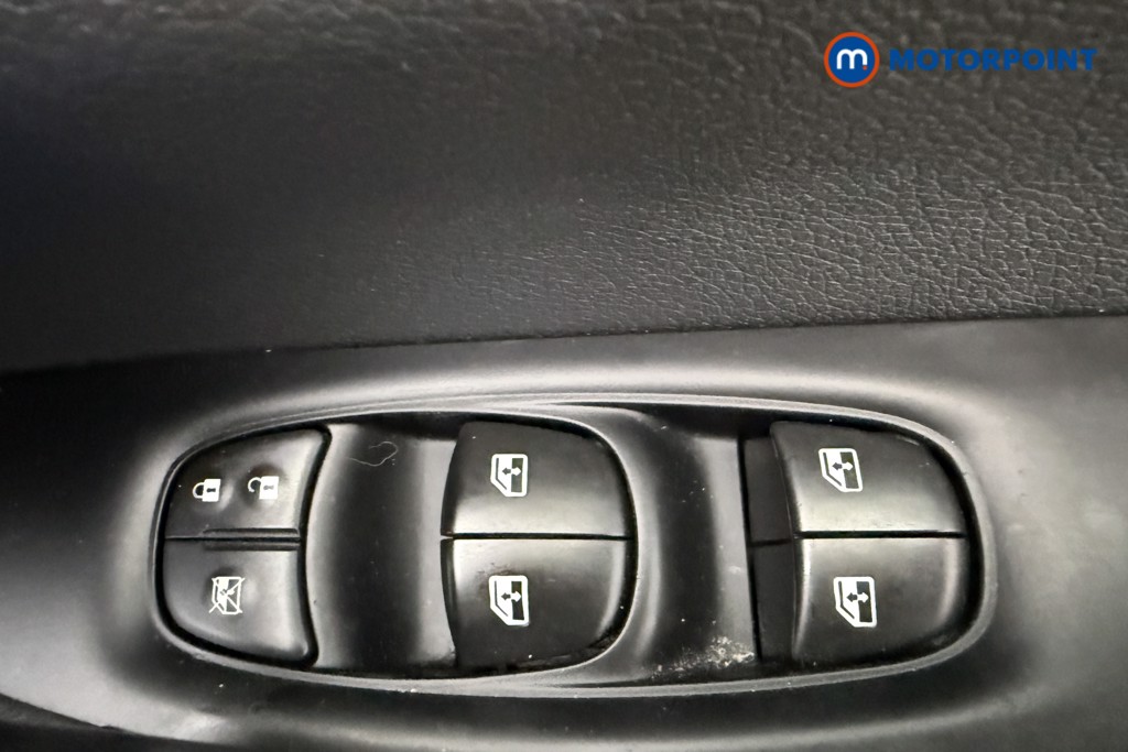 Nissan Qashqai Acenta Premium Automatic Petrol SUV - Stock Number (1628077) - 19th supplementary image