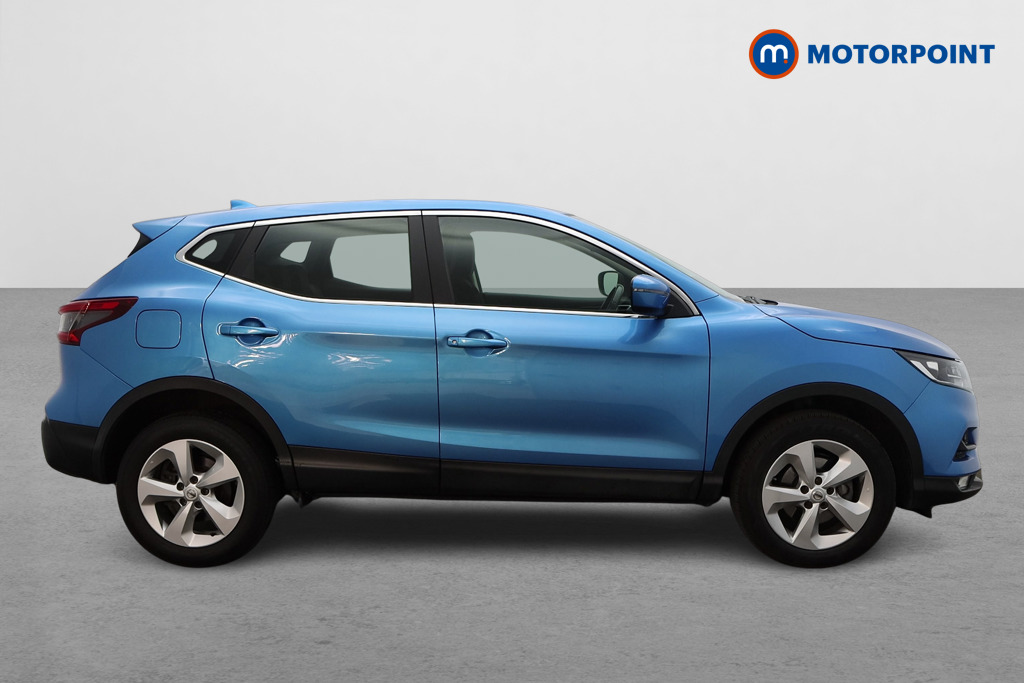 Nissan Qashqai Acenta Premium Automatic Petrol SUV - Stock Number (1628077) - Drivers side