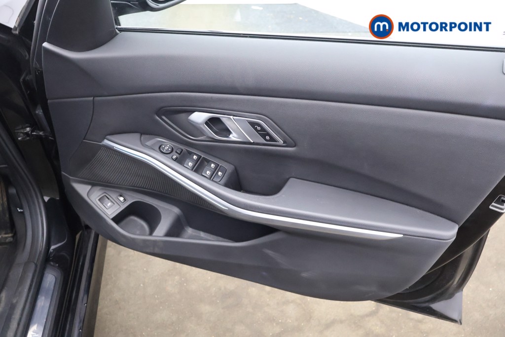 BMW 3 Series Sport Automatic Petrol Plug-In Hybrid Estate - Stock Number (1628281) - 11th supplementary image