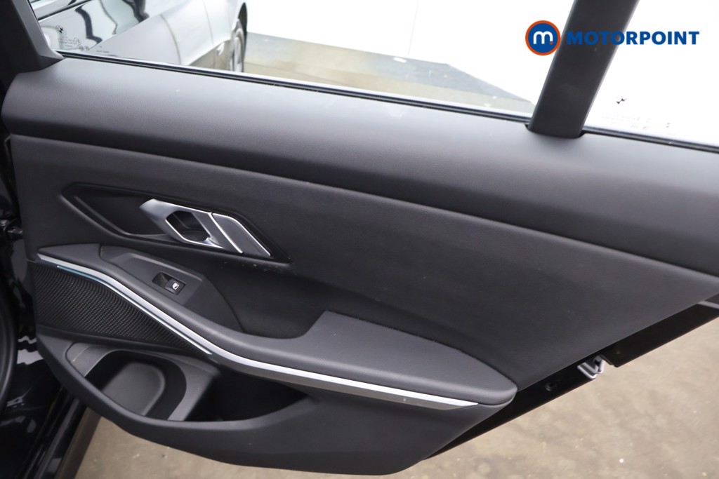 BMW 3 Series Sport Automatic Petrol Plug-In Hybrid Estate - Stock Number (1628281) - 16th supplementary image