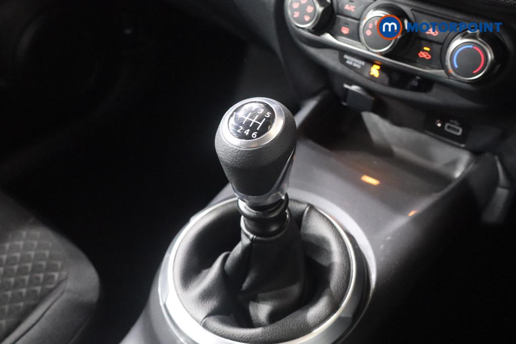 Nissan Juke Acenta Manual Petrol SUV - Stock Number (1628558) - 5th supplementary image