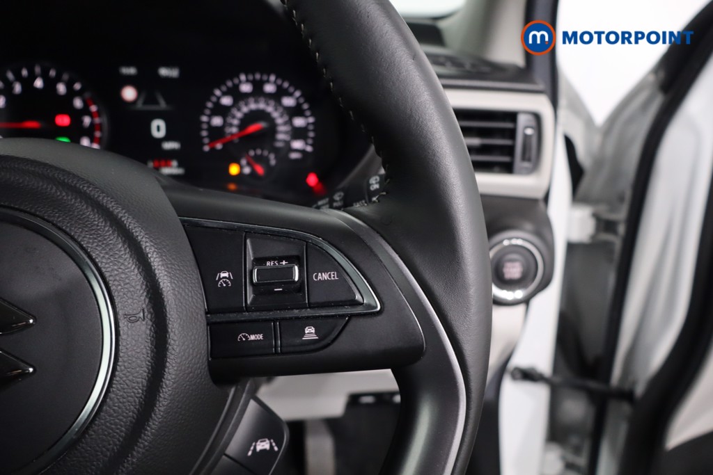 Suzuki Swift Motion Manual Petrol Hatchback - Stock Number (1628867) - 8th supplementary image