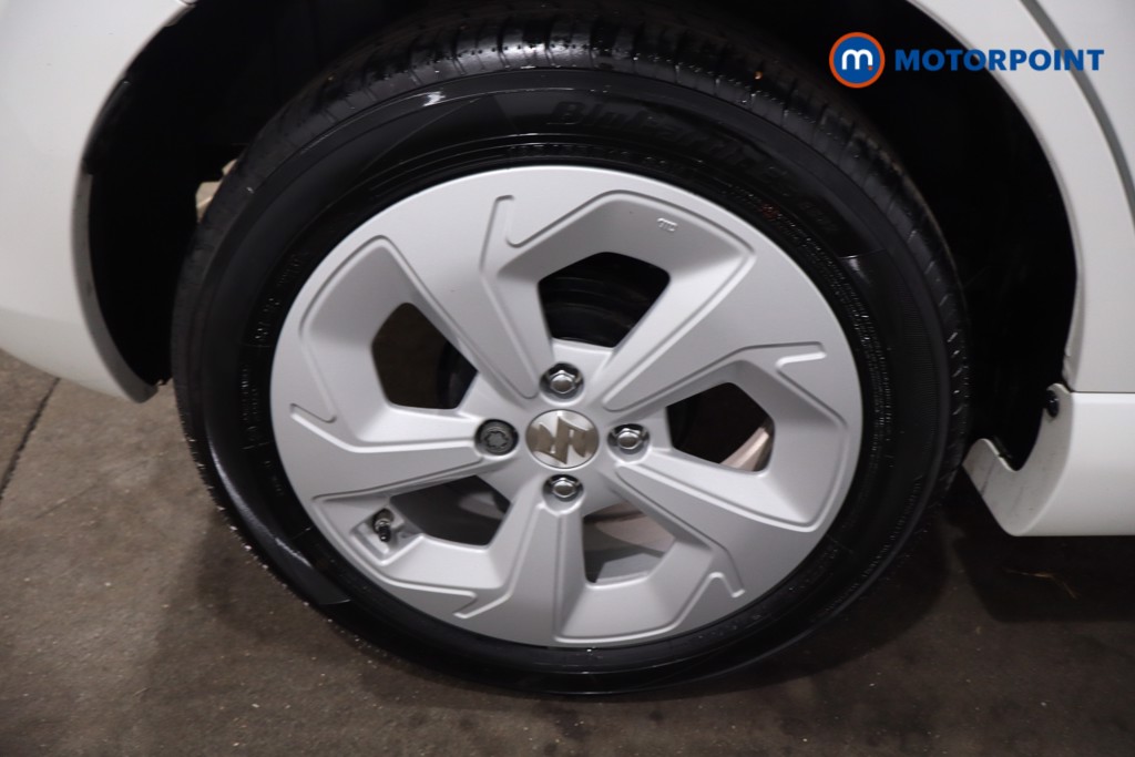 Suzuki Swift Motion Manual Petrol Hatchback - Stock Number (1628867) - 10th supplementary image