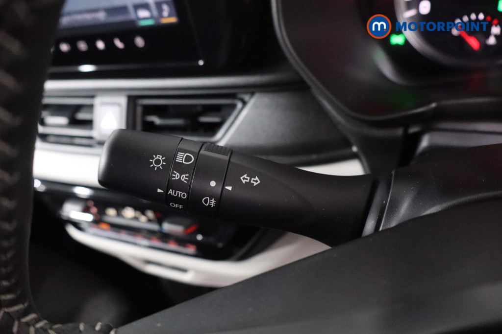 Suzuki Swift Motion Manual Petrol Hatchback - Stock Number (1628867) - 14th supplementary image