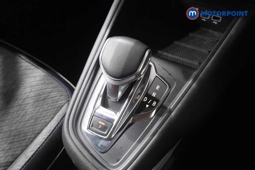 Renault Captur Launch Edition Automatic Petrol Plug-In Hybrid SUV - Stock Number (1629080) - 5th supplementary image