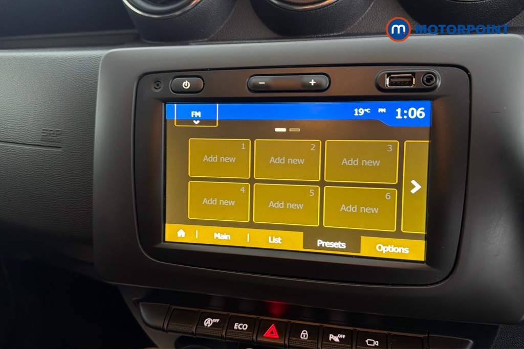 Dacia Duster Prestige Manual Petrol SUV - Stock Number (1629352) - 9th supplementary image