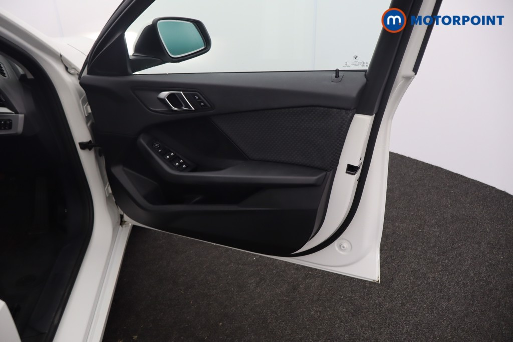 BMW 1 Series SE Automatic Petrol Hatchback - Stock Number (1629865) - 16th supplementary image