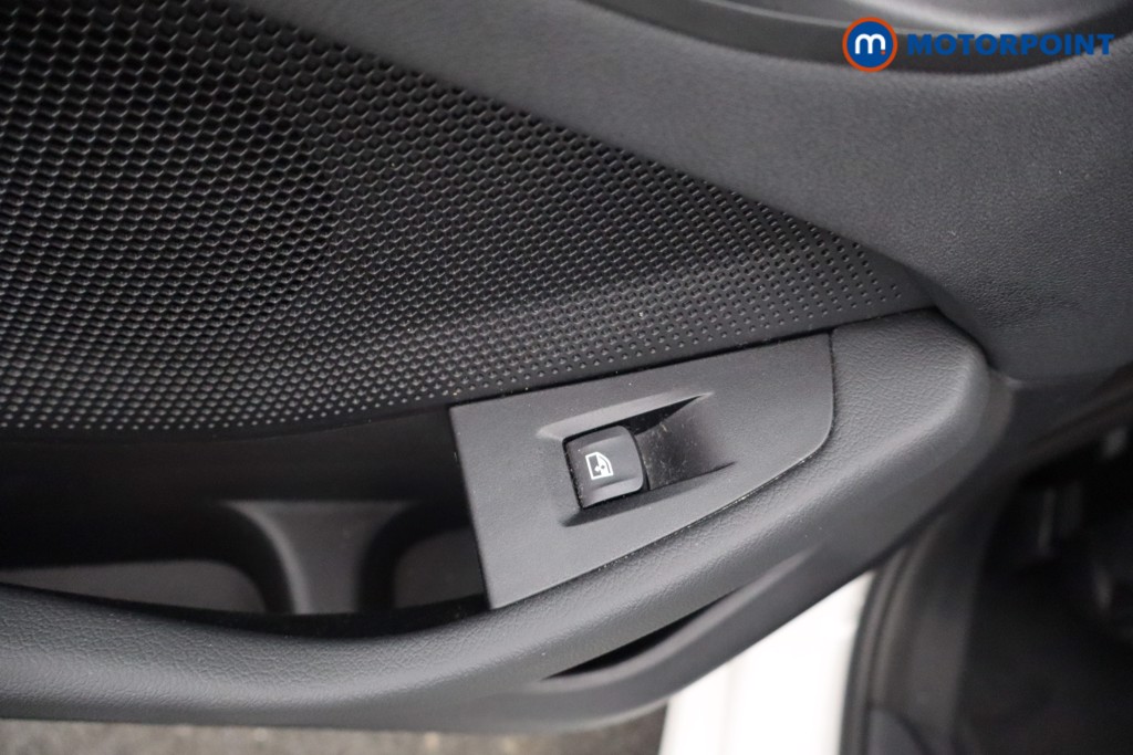 BMW 1 Series SE Automatic Petrol Hatchback - Stock Number (1629865) - 27th supplementary image