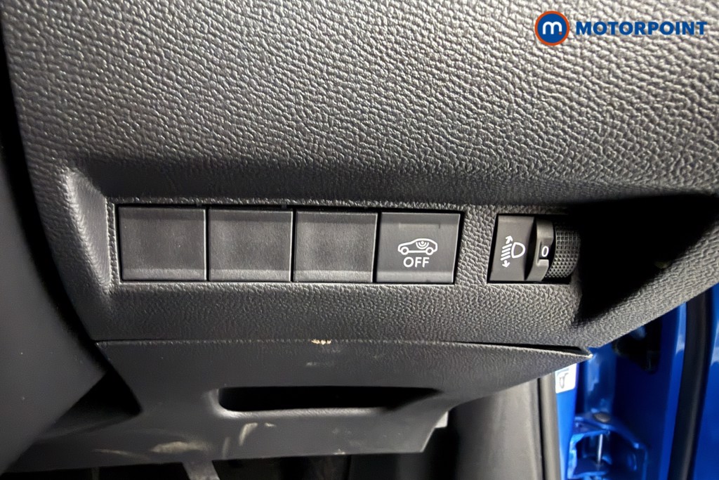 Peugeot 2008 Allure Manual Petrol SUV - Stock Number (1630205) - 5th supplementary image