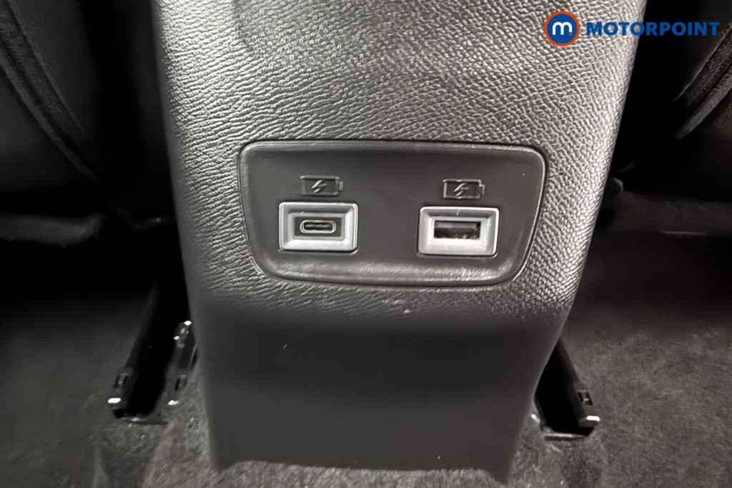 Peugeot 2008 Allure Manual Petrol SUV - Stock Number (1630205) - 17th supplementary image