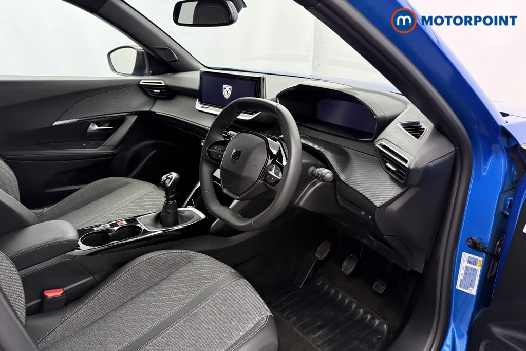 Peugeot 2008 Allure Manual Petrol SUV - Stock Number (1630205) - 1st supplementary image