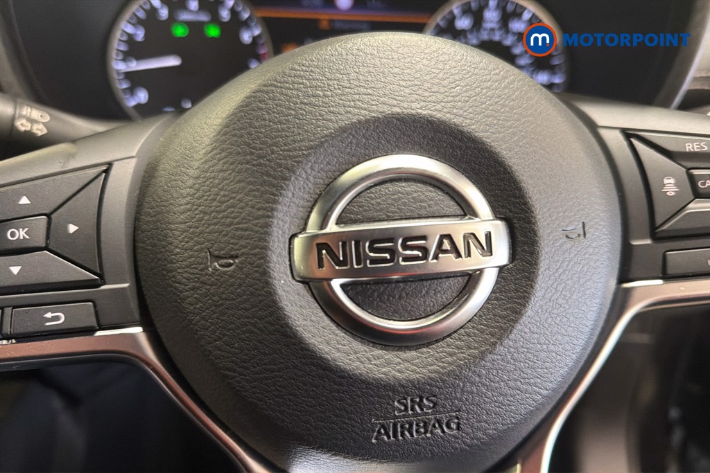 Nissan Juke Tekna Manual Petrol SUV - Stock Number (1630833) - 5th supplementary image