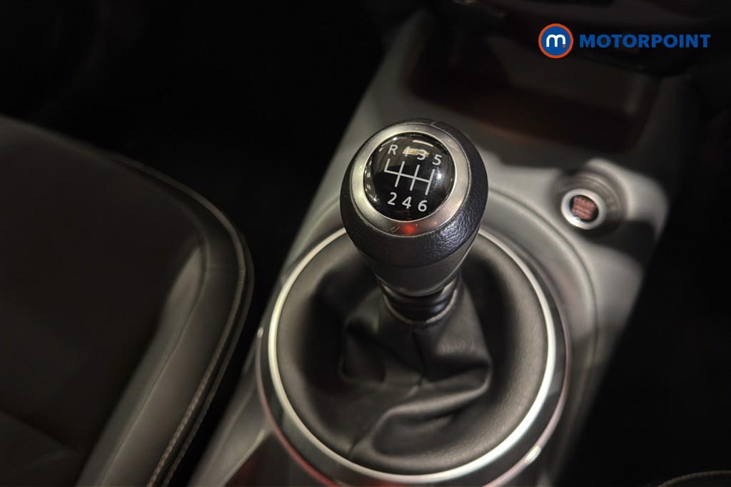 Nissan Juke Tekna Manual Petrol SUV - Stock Number (1630833) - 15th supplementary image