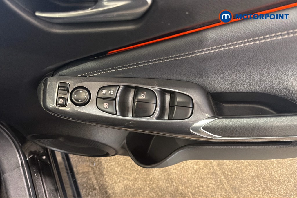 Nissan Juke Tekna Manual Petrol SUV - Stock Number (1630833) - 20th supplementary image