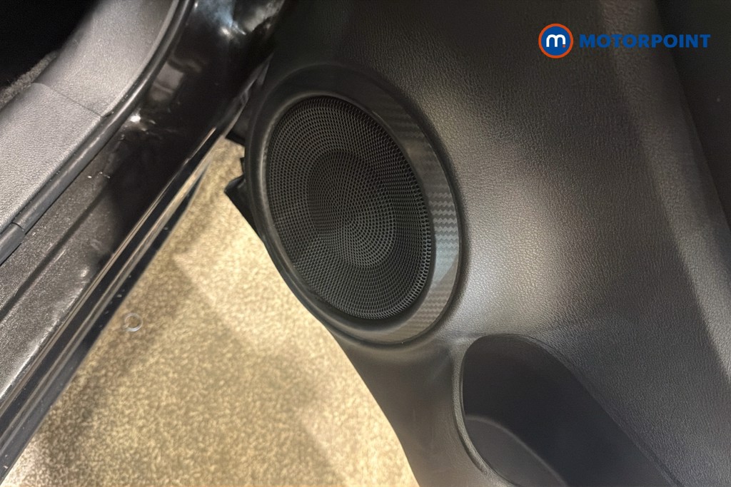 Nissan Juke Tekna Manual Petrol SUV - Stock Number (1630833) - 21st supplementary image