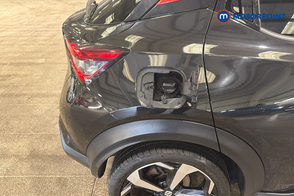 Nissan Juke Tekna Manual Petrol SUV - Stock Number (1630833) - 41st supplementary image