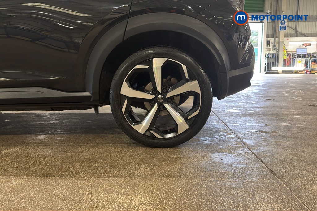 Nissan Juke Tekna Manual Petrol SUV - Stock Number (1630833) - 48th supplementary image