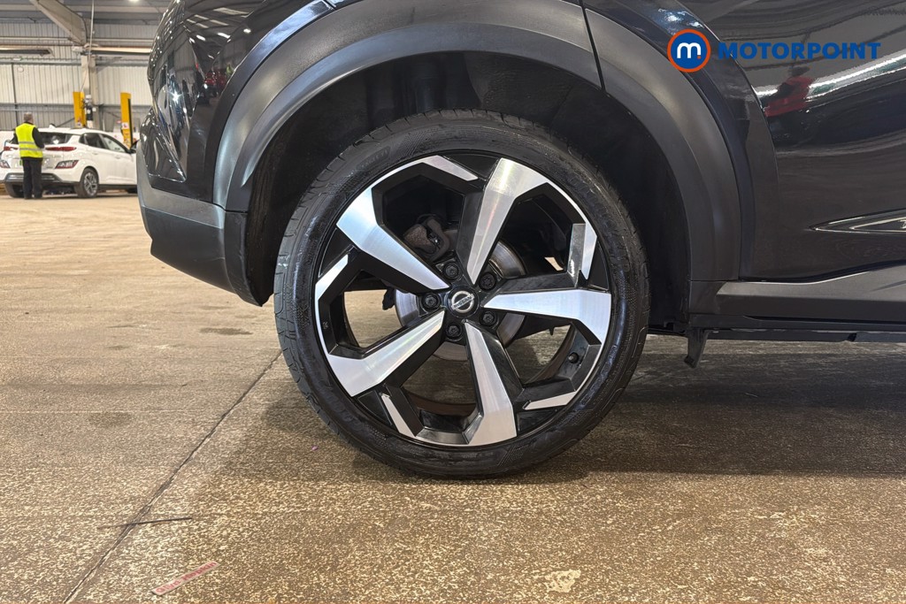 Nissan Juke Tekna Manual Petrol SUV - Stock Number (1630833) - 49th supplementary image
