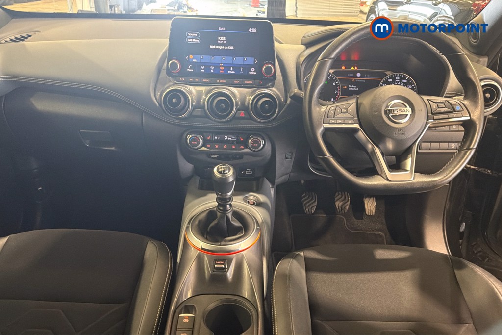 Nissan Juke Tekna Manual Petrol SUV - Stock Number (1630833) - 1st supplementary image