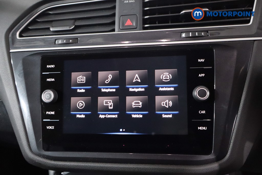 Volkswagen Tiguan Allspace Life Automatic Petrol SUV - Stock Number (1630964) - 2nd supplementary image