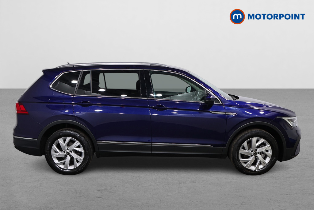 Volkswagen Tiguan Allspace Life Automatic Petrol SUV - Stock Number (1630964) - Drivers side