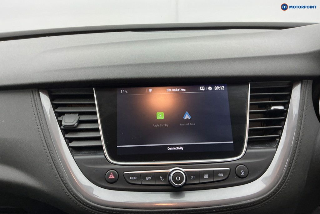 Vauxhall Grandland X Tech Line Nav Manual Petrol SUV - Stock Number (1631605) - 2nd supplementary image