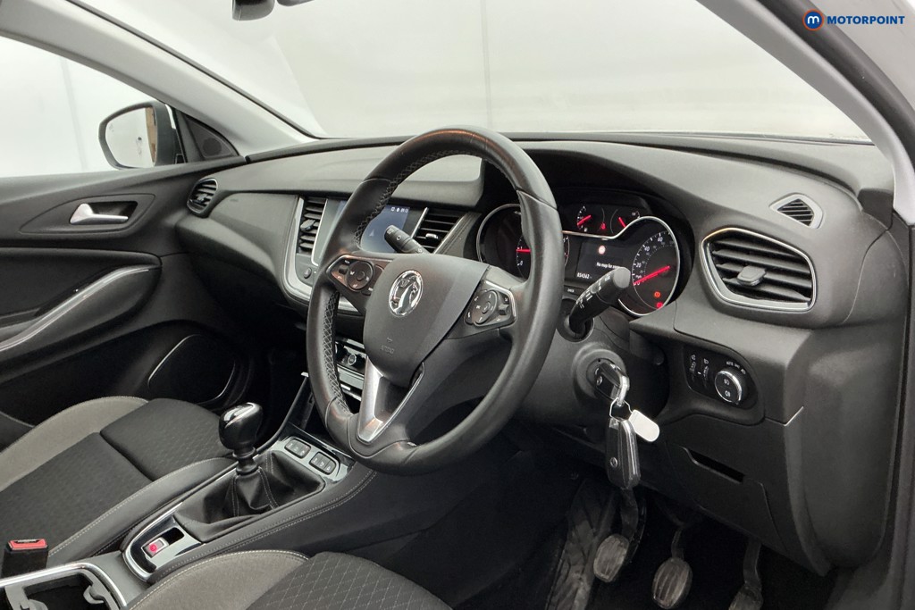 Vauxhall Grandland X Tech Line Nav Manual Petrol SUV - Stock Number (1631605) - 7th supplementary image