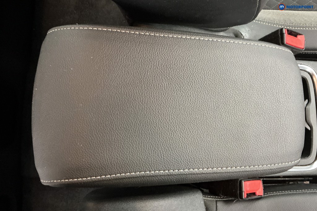 Vauxhall Grandland X Tech Line Nav Manual Petrol SUV - Stock Number (1631605) - 14th supplementary image