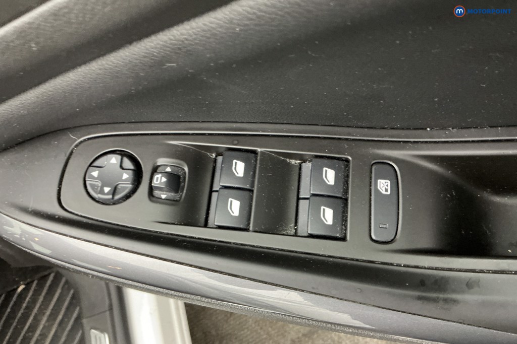 Vauxhall Grandland X Tech Line Nav Manual Petrol SUV - Stock Number (1631605) - 27th supplementary image