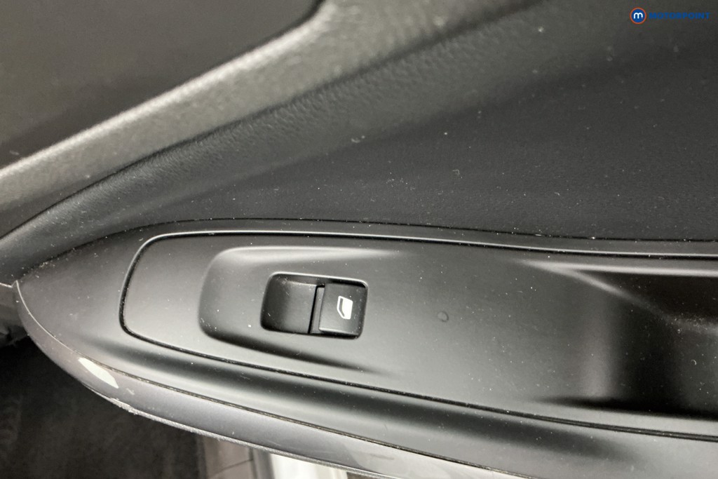 Vauxhall Grandland X Tech Line Nav Manual Petrol SUV - Stock Number (1631605) - 30th supplementary image