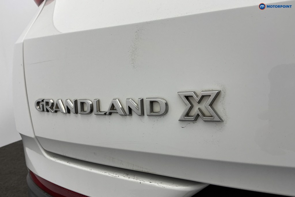 Vauxhall Grandland X Tech Line Nav Manual Petrol SUV - Stock Number (1631605) - 35th supplementary image