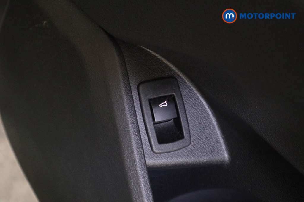 BMW X1 Xline Automatic Diesel SUV - Stock Number (1632616) - 15th supplementary image