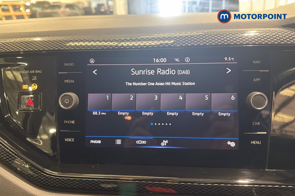 Volkswagen Polo Life Manual Petrol Hatchback - Stock Number (1632707) - 9th supplementary image