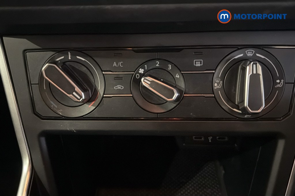 Volkswagen Polo Life Manual Petrol Hatchback - Stock Number (1632707) - 12th supplementary image