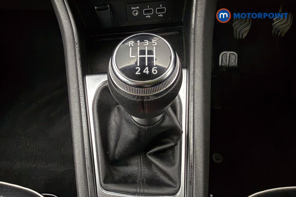 Renault Captur Techno Manual Petrol SUV - Stock Number (1632730) - 7th supplementary image