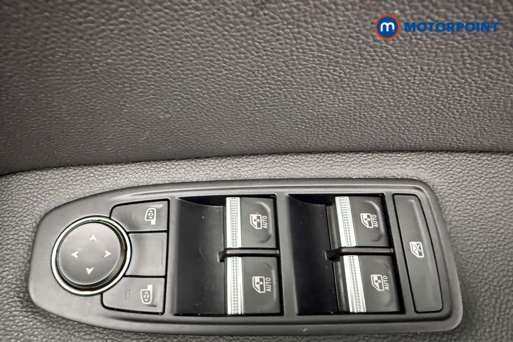 Renault Captur Techno Manual Petrol SUV - Stock Number (1632730) - 19th supplementary image