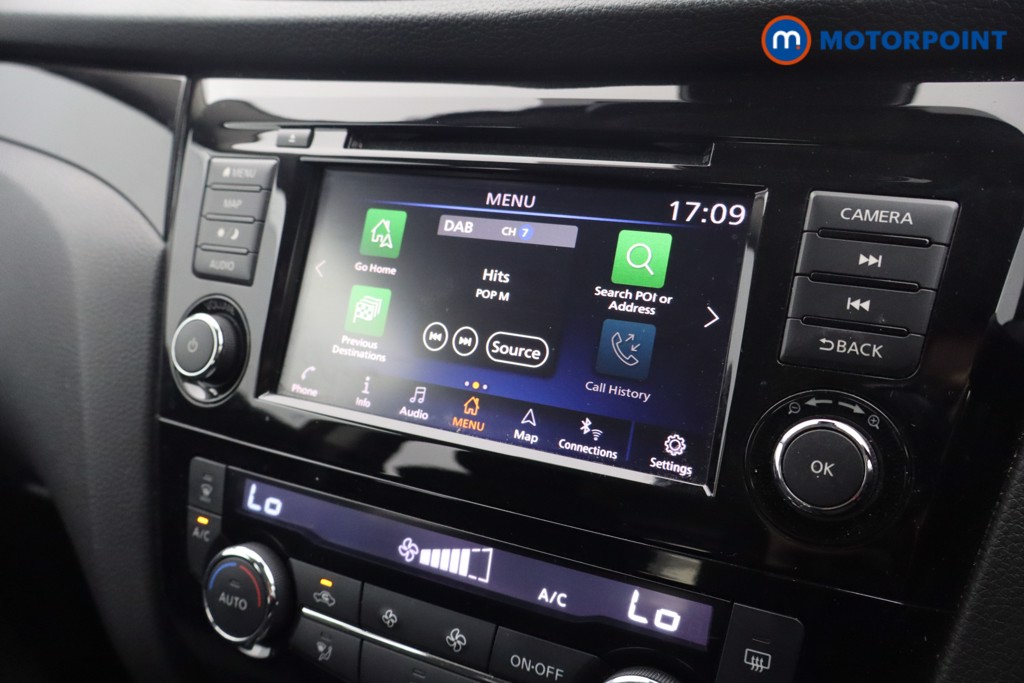 Nissan Qashqai Acenta Premium Automatic Petrol SUV - Stock Number (1632734) - 6th supplementary image