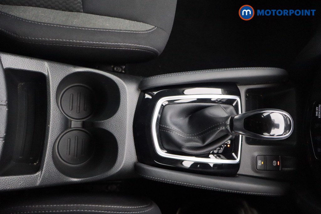 Nissan Qashqai Acenta Premium Automatic Petrol SUV - Stock Number (1632734) - 9th supplementary image