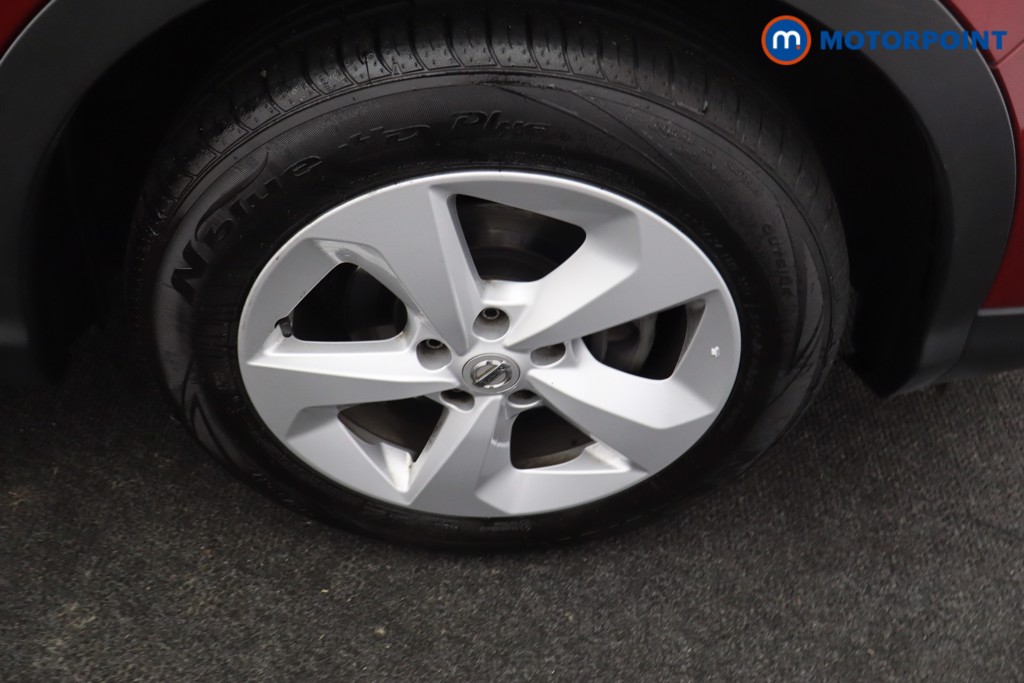 Nissan Qashqai Acenta Premium Automatic Petrol SUV - Stock Number (1632734) - 20th supplementary image