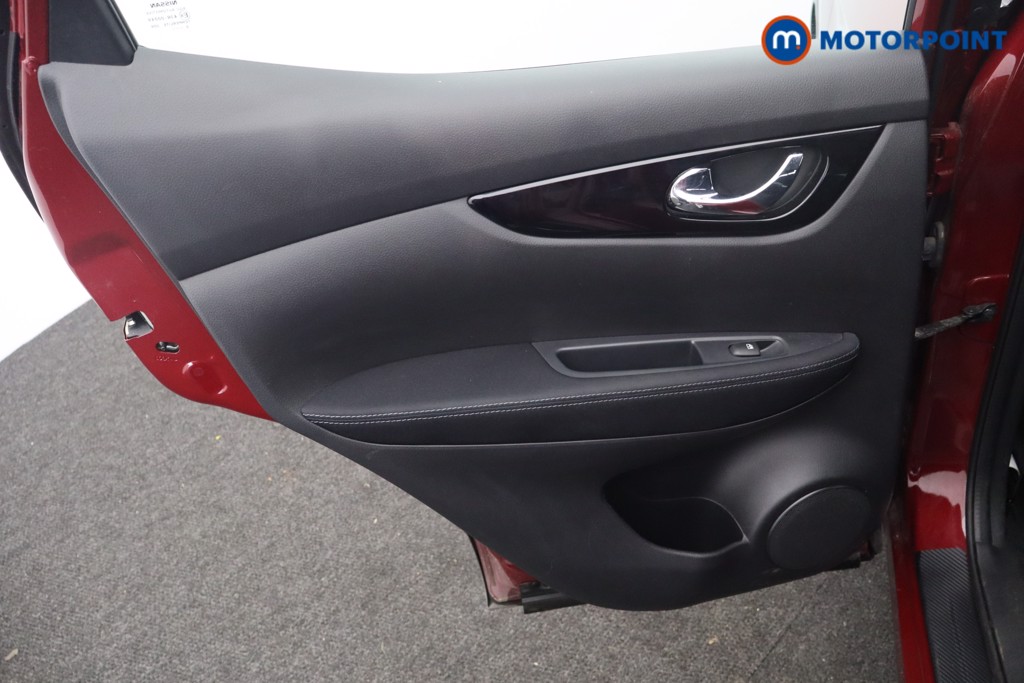 Nissan Qashqai Acenta Premium Automatic Petrol SUV - Stock Number (1632734) - 26th supplementary image