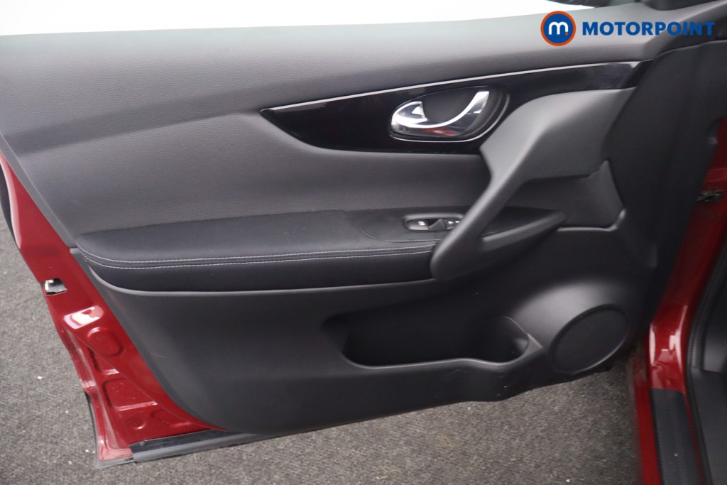 Nissan Qashqai Acenta Premium Automatic Petrol SUV - Stock Number (1632734) - 27th supplementary image