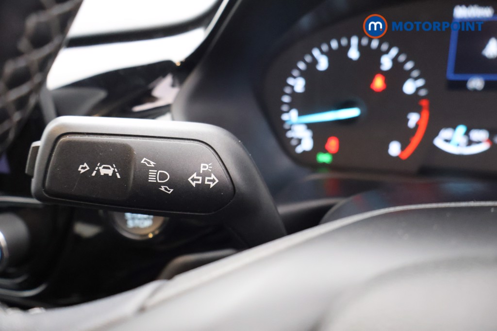 Ford Fiesta Titanium Manual Petrol Hatchback - Stock Number (1633871) - 5th supplementary image