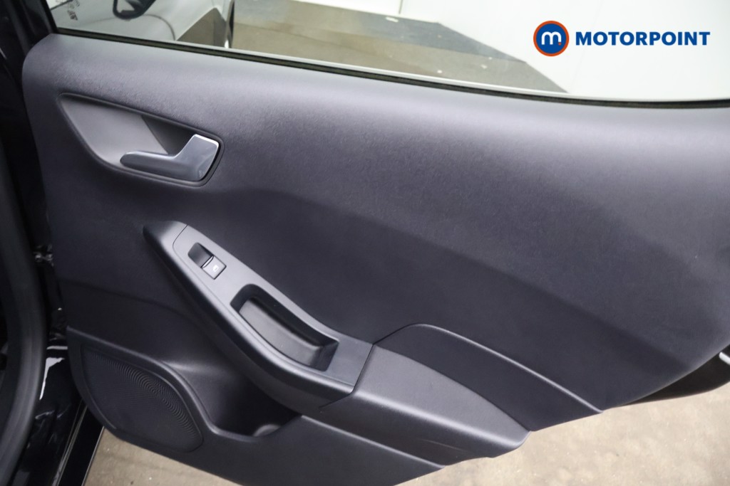 Ford Fiesta Titanium Manual Petrol Hatchback - Stock Number (1633871) - 16th supplementary image