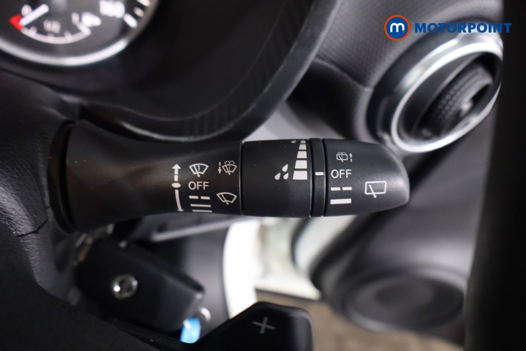 Nissan Juke Acenta Automatic Petrol SUV - Stock Number (1634239) - 15th supplementary image