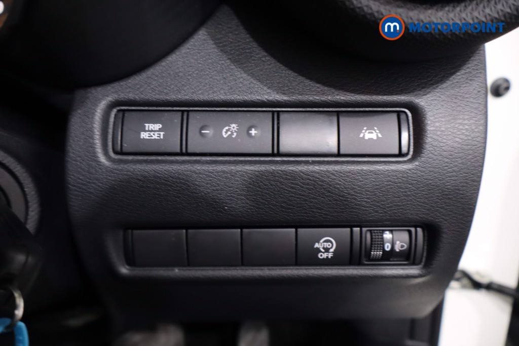 Nissan Juke Acenta Automatic Petrol SUV - Stock Number (1634239) - 16th supplementary image